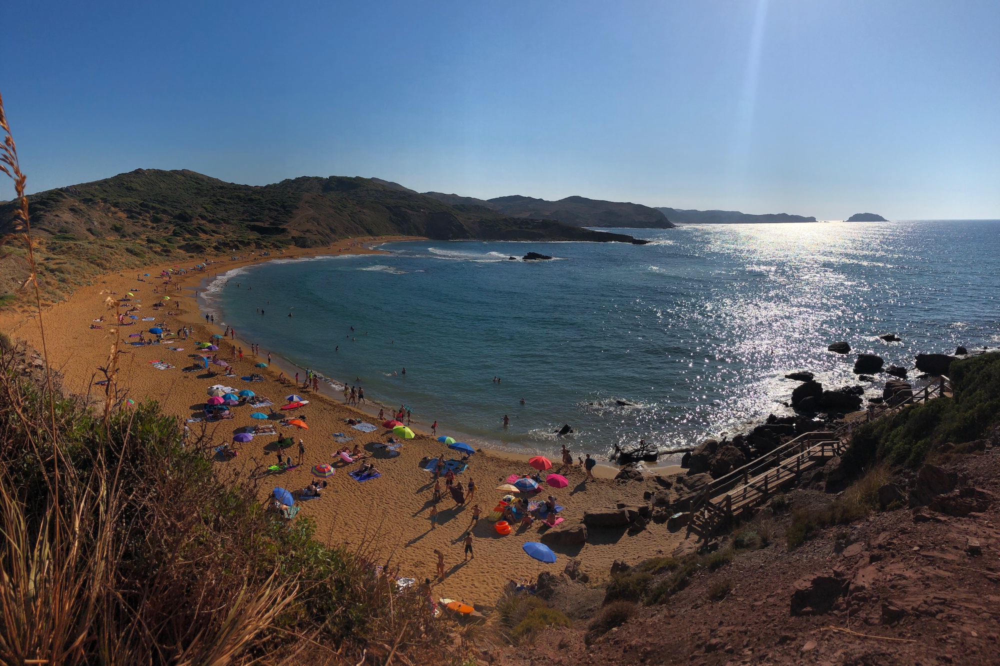 Spiaggia rossa di Cavalleria (tratto sinistro)